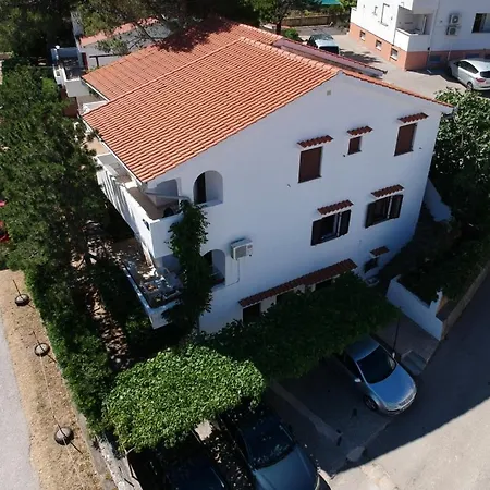 Villa Baska Апартаменты