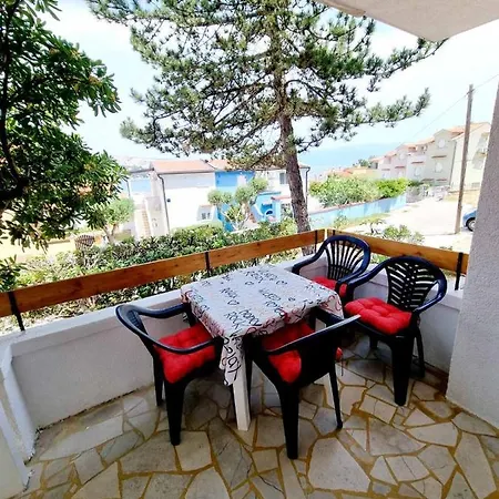 Villa Baska Daire Baška
